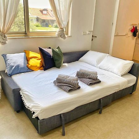 Gilboa View - יחידת אירוח מתוקה Appartamento Reshafim Esterno foto